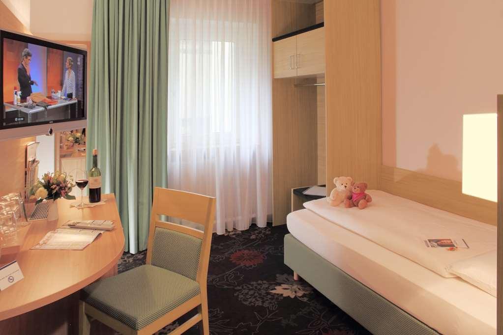 Best Western Blankenburg Hotel Coburg Oda fotoğraf